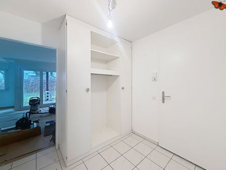 2 ½ ROOMS – With a Terrace! - Photo 3