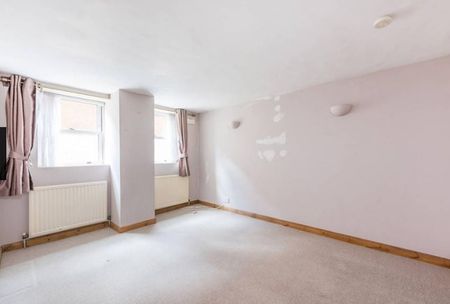 2 Bed Flat, Park Hill, W5 - Photo 2