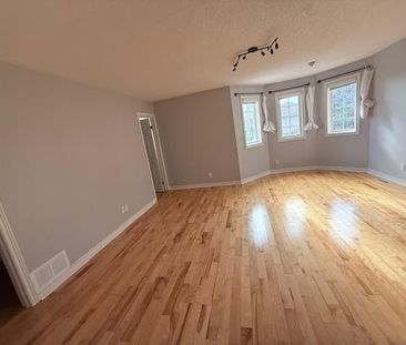 For Lease - 758 Grand Banks Drive, Waterloo, Ontario - Photo 2