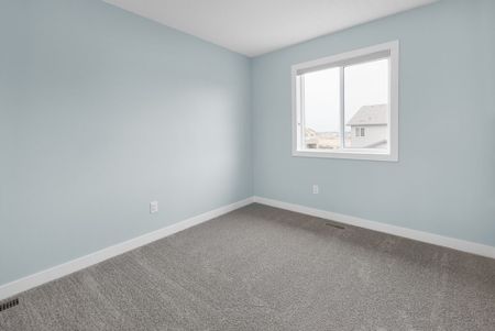 Edmonton Unfurnished townhouse Rental in Edgemont - Modern 3-Bed Duplex w/ Double Garage in Edgemont West Edmonton - Photo 5