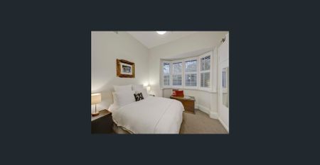 Edwardian Charm - Photo 3