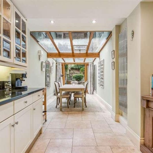 Edith Road, London, W14 - Photo 1