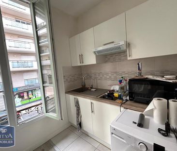 Location Appartement 1 pièce 22m² ST LAURENT DU VAR 06700 - Photo 2