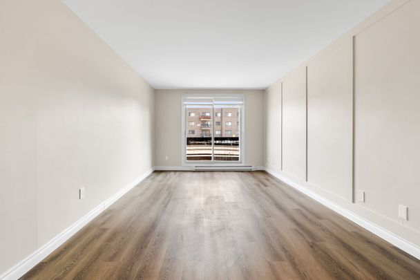 5055 Boul. des Sources, #300 - Photo 1