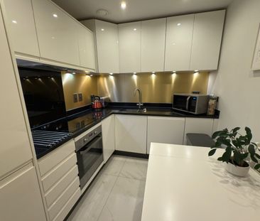 Room in a Shared Flat, Swannell Way, NW2 - Photo 3