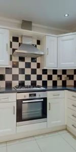 1 Bed Flat, Longley Road, SW17 - Photo 3