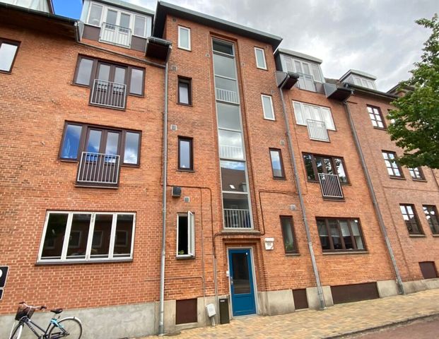 4 værelses – Skibhusvej 155 2. tv – Odense C - Photo 1