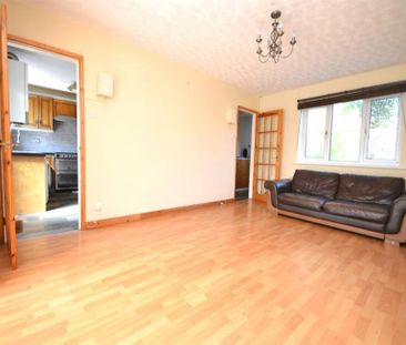 3 Bedroom Semi Detached Available Arranging tenancy - Photo 2