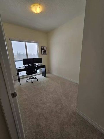 For Lease - 23 Millman Lane, Richmond Hill, Ontario - Photo 3