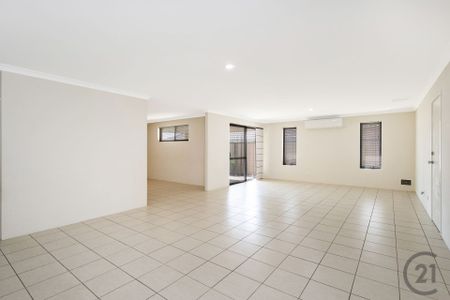 Are You Searching for the Perfect Family Home That Offers Both Space and Convenience&quest; - Photo 2