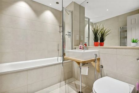 2 Bed Flat, A, W8 - Photo 4