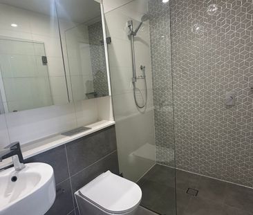 One-Bedroom Apartment for Rent - Photo 4