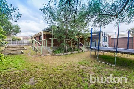 Fabulous family home in a great location - Photo 2