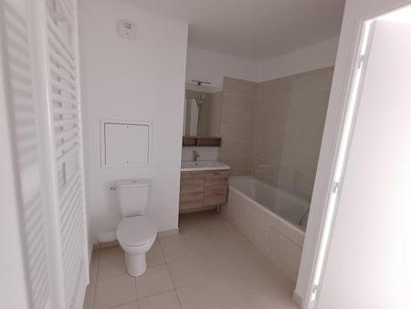 location Appartement T4 DE 85.6m² À BOBIGNY - Photo 3