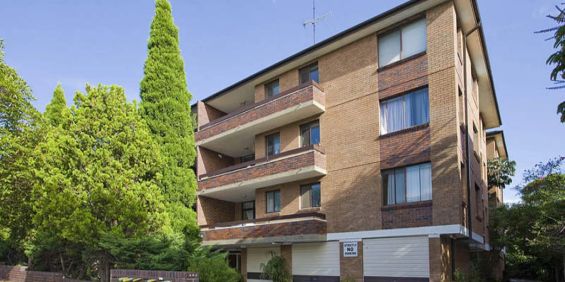 Modern two-bedroom unit in Kogarah - Photo 3