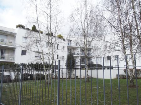 Location Appartement 1 pièce 29m² - Photo 3