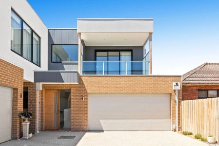 2/3 Ideal Avenue, Aspendale. - Photo 3