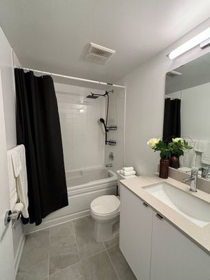 For Lease - 3200 Dakota Common Unit# B611, Burlington, Ontario - Photo 1