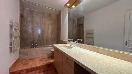 Tout savoir sur cet appartement dans le quartier Saint Germain des Prés, à Paris 6ème - Photo 5