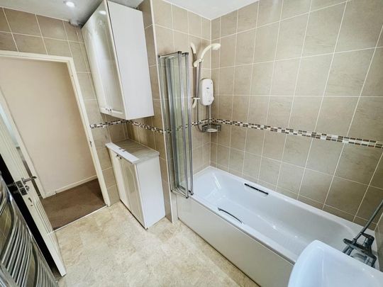 3 bedroom bungalow to rent - Photo 1