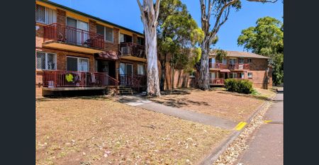 FRESHLY RENOVATED 2 BEDROOM UNIT - Photo 3