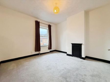 2 bedroom terraced house to rent - Photo 3