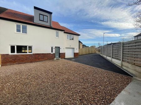 6 bedroom semi-detached house to rent - Photo 3