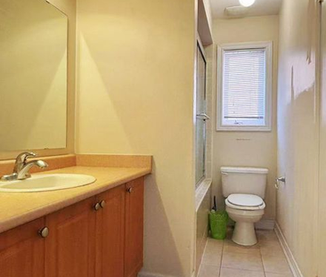 For Lease - 96 Morisot Avenue, Vaughan, Ontario - Photo 4