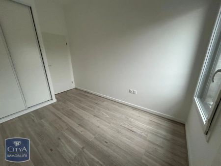 Appartement à louer 3 pièces 66.08m² - Photo 2