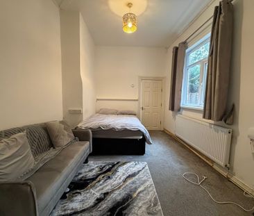 Devonshire Road, B20 2PQ, Handsworth Wood - Photo 2