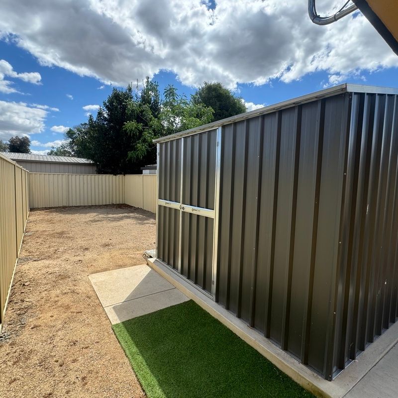 RENOVATED 2 BEDROOM BUNGALOW - Photo 1