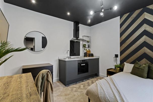 Studio to rent - Photo 1