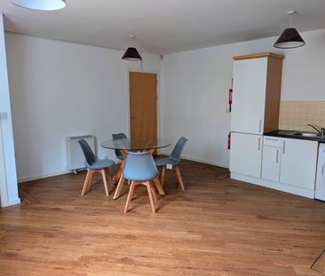2 Bed Terraced House, Carr Mills, LS7 - Photo 6