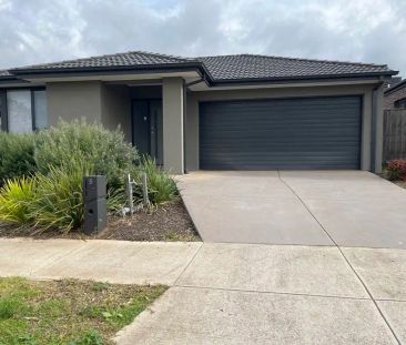 “SPACIOUS 4 BEDROOM FAMILY HOME WITH MODERN COMFORTS” - Photo 6