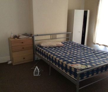 3 Bedroom Semi Detached To Rent in Dunkirk - Photo 5
