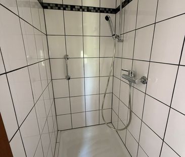 Sonvilier, beautiful 2.5 room apartment on the ground floor with ba... - Photo 1