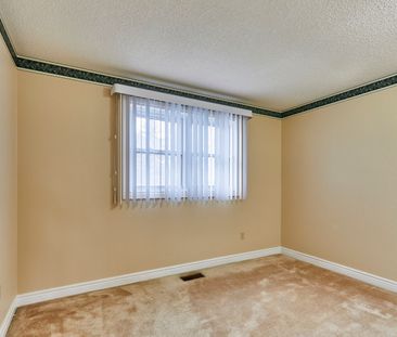 For Lease - 804 Mahina Street, Oshawa, Ontario - Photo 6