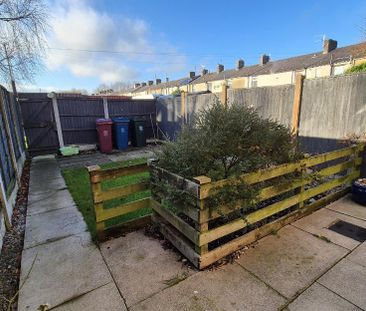 3 bedroom terraced house to rent - Photo 5