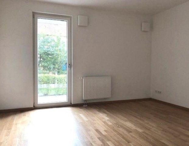 Moderne 2-Zimmer-Wohnung mit großer Terrasse in Hamburg-Heimfeld - Foto 1