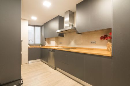 Piso de alquiler en Mestre Serrano, Reina Victoria - Miguel Hernández - Photo 3