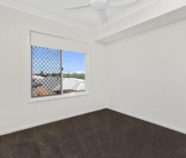 7 Tern Street, Bellbird Park - Photo 2