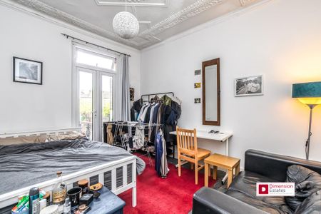 4 bedroom terraced house to rent - Photo 2