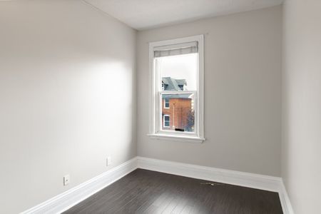 665 Gilmour Street - 1 - Photo 2