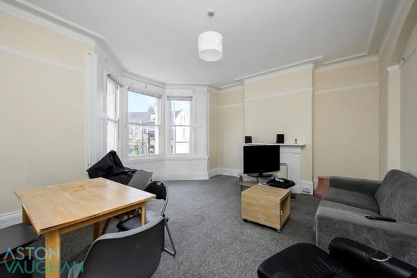 3 bedroom apartment to rent - Photo 1