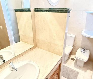 3 bedroom luxury Semidetached House for rent in Marbella Del Este, ... - Photo 5