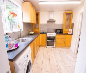 4 bedroom house to rent - Photo 1