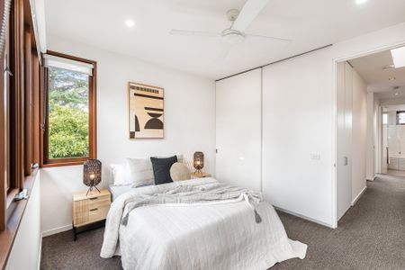 Elegant Neometro Design, Prime Kew Location - Photo 2