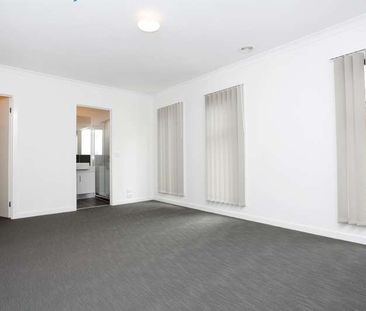 8/79-89 Lancefield Drive, Caroline Springs VIC 3023 - Photo 6