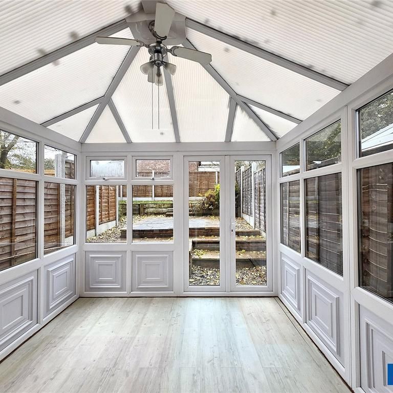 2 bedroom terraced house to rent - Photo 1