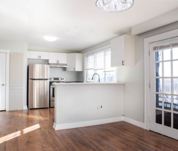 For Lease - 22 Centre Street Unit# 2, Bradford West Gwillimbury, On... - Photo 2